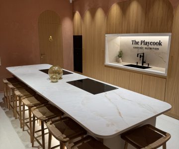 the play cook table