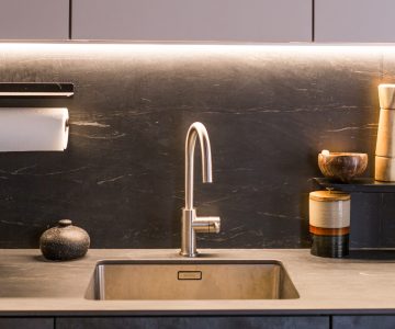 {"exportType":"image_export","source_type":"vicut","pictureId":"3596AE7F-8E20-4A03-89DD-D93D80E91FB7","editType":"image_edit","data":{},"tiktok_developers_3p_anchor_params":"{"picture_template_id":"","source_type":"vicut","capability_name":"retouch_edit_tool","client_key":"aw889s25wozf8s7e"}"}